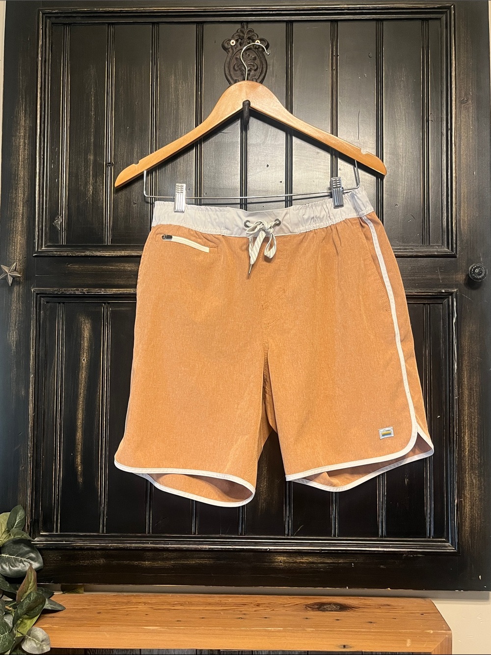 Vuori Men’s Banks Shorts size Medium